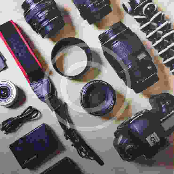Camera & Lenses
